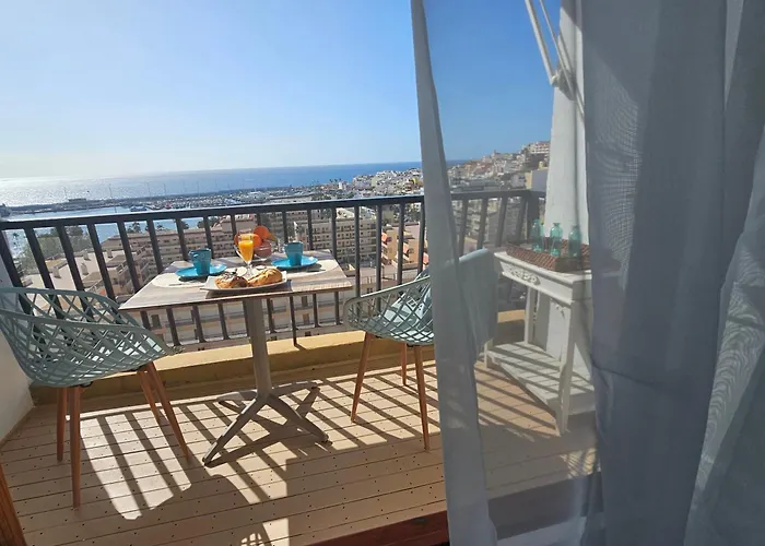 New Neverending Seaview Apartments, Achacay, Cristianos, Tenerife