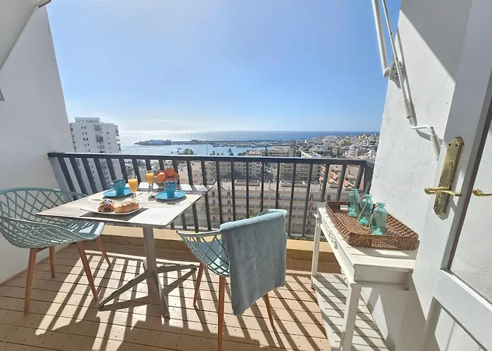 New Neverending Seaview Apartments, Achacay, Cristianos, Tenerife *