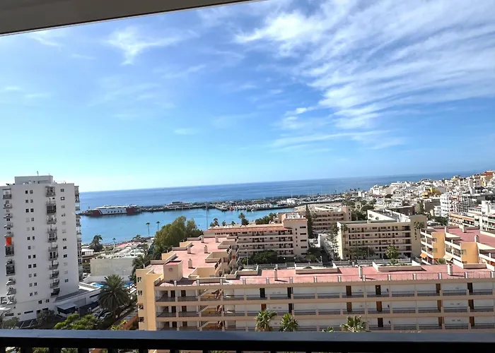 New Neverending Seaview Apartments, Achacay, Cristianos, Tenerife لوس كريستيانوس