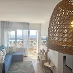 New Neverending Seaview Apartments, Achacay, Cristianos, Tenerife لوس كريستيانوس