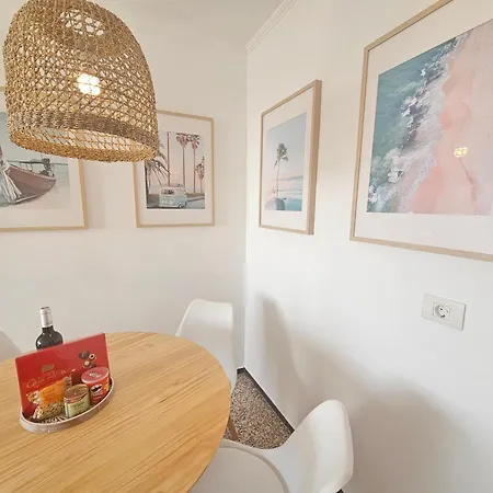 New Neverending Seaview Apartments, Achacay, Cristianos, Tenerife *