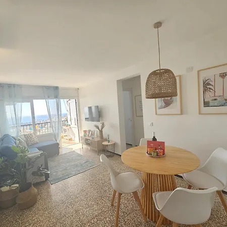 New Neverending Seaview Apartments, Achacay, Cristianos, Tenerife Apartment *