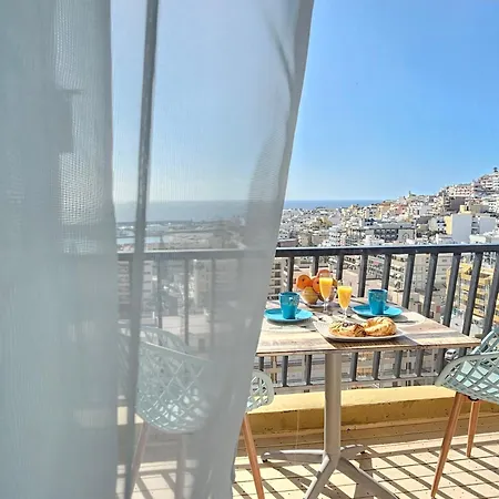Neverending Seaview Apartments, Achacay, Cristianos, Tenerife *
