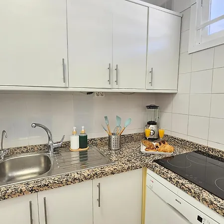New Neverending Seaview Apartments, Achacay, Cristianos, Tenerife Daire