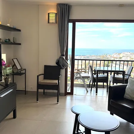 New Neverending Seaview Apartments, Achacay, Cristianos, Tenerife *