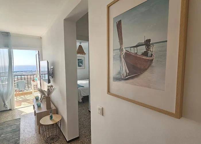 New Neverending Seaview Apartments, Achacay, Cristianos, Tenerife Los Cristianos (Tenerife)